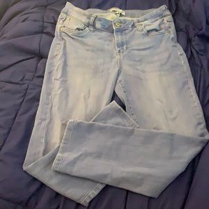 Light wash skinny jeans